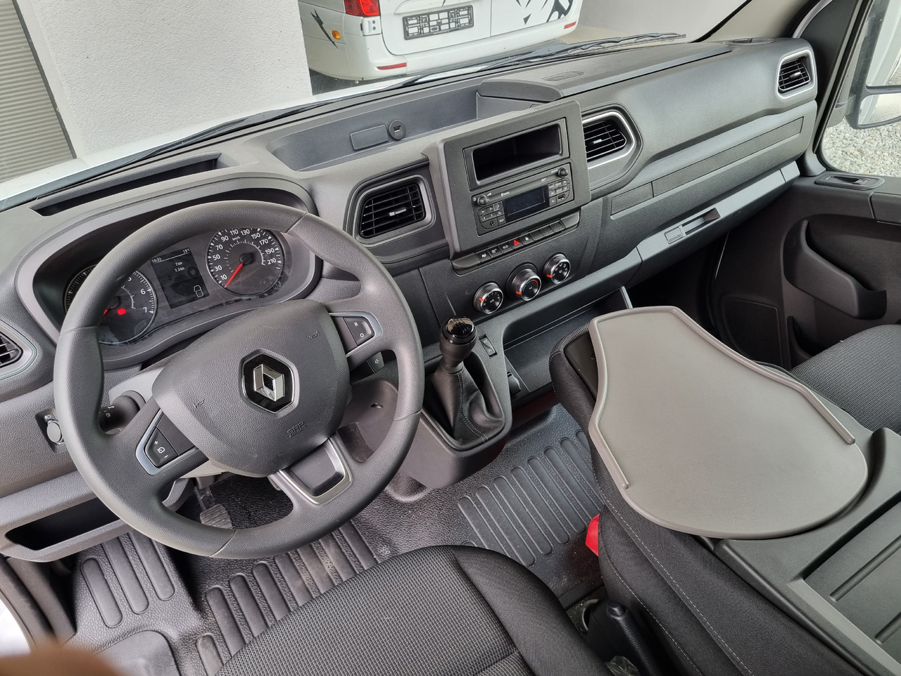 Renault Master 165 Koffer Platform Tiefrahmen - 박스 밴 : 사진 5 Renault Master 165 Koffer Platform Tiefrahmen - 박스 밴 : 사진 5