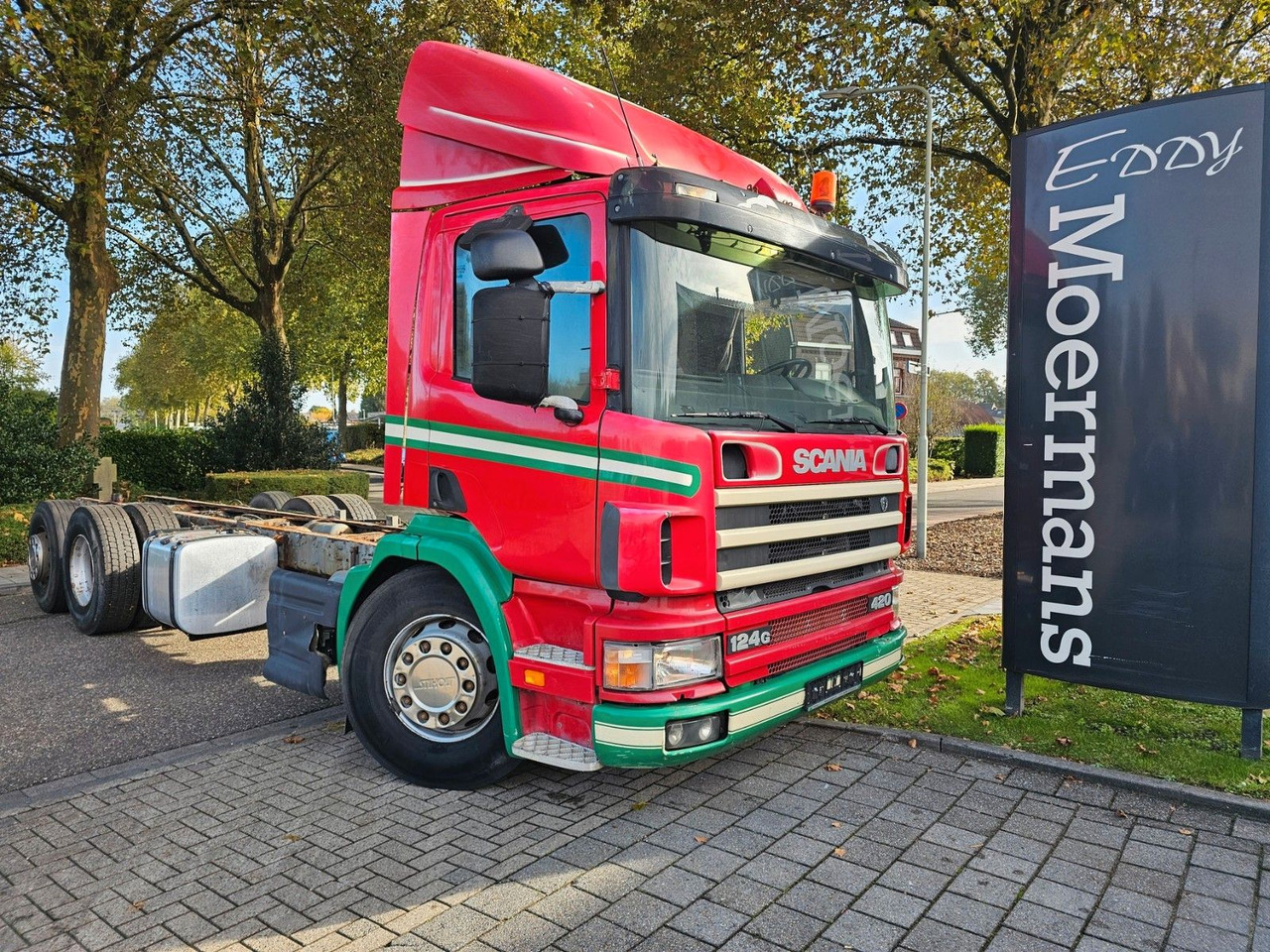 Scania P 124G 420 6x2*4 Fahrgestell - 캡 새시 트럭 : 사진 1 Scania P 124G 420 6x2*4 Fahrgestell - 캡 새시 트럭 : 사진 1