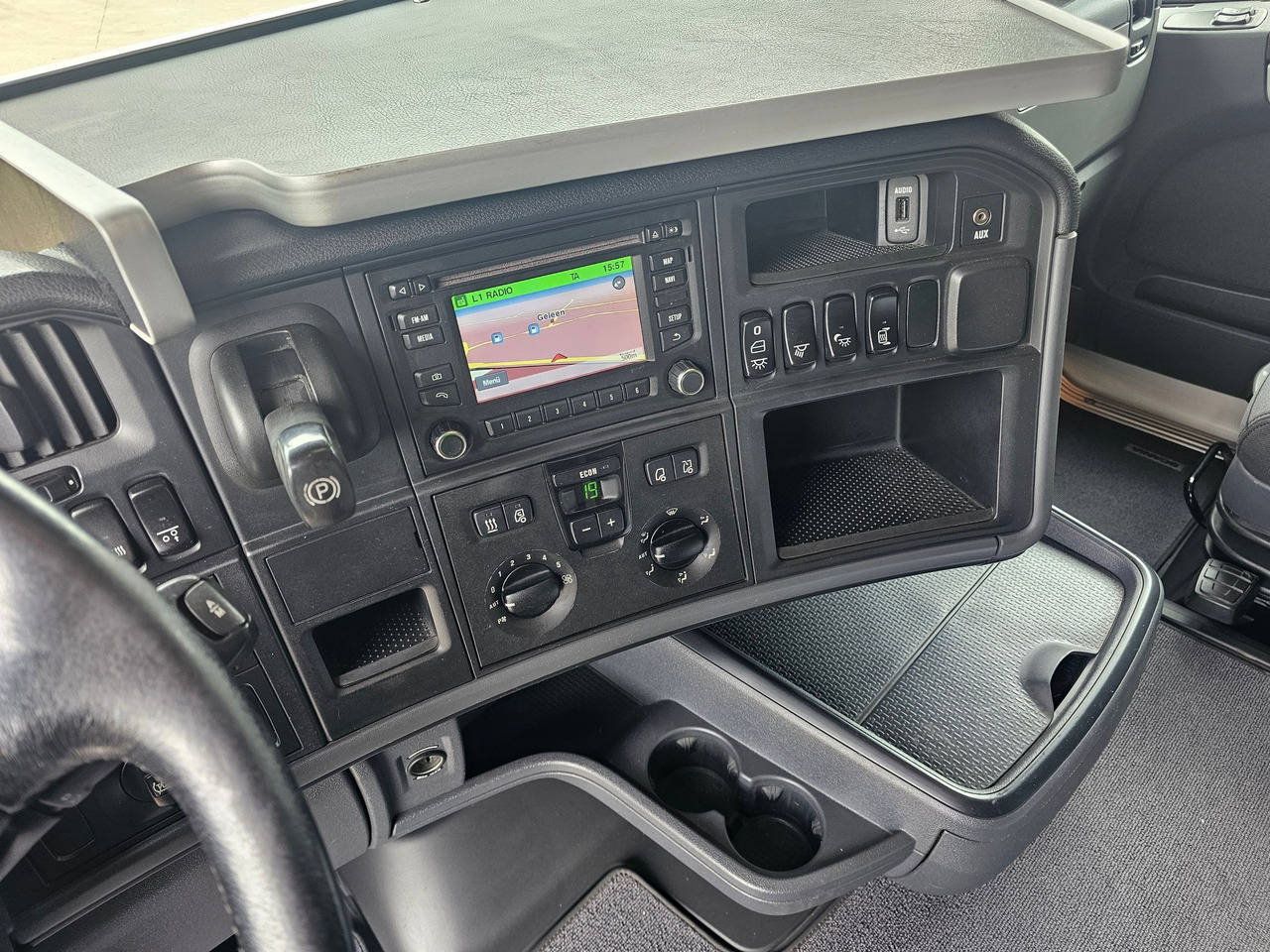 트랙터 유닛 Scania R450 Highline : 사진 6