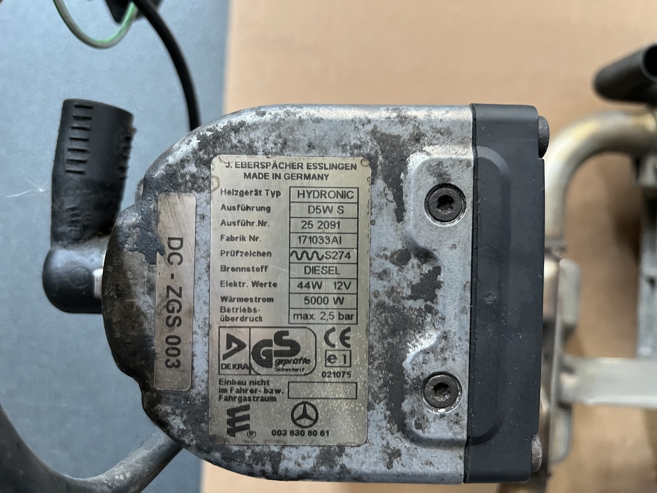 HOT AIR AUXILIARY HEATER EBERSPACHER SPRINTER - 난방/ 환기 밴 용 : 사진 2 HOT AIR AUXILIARY HEATER EBERSPACHER SPRINTER - 난방/ 환기 밴 용 : 사진 2