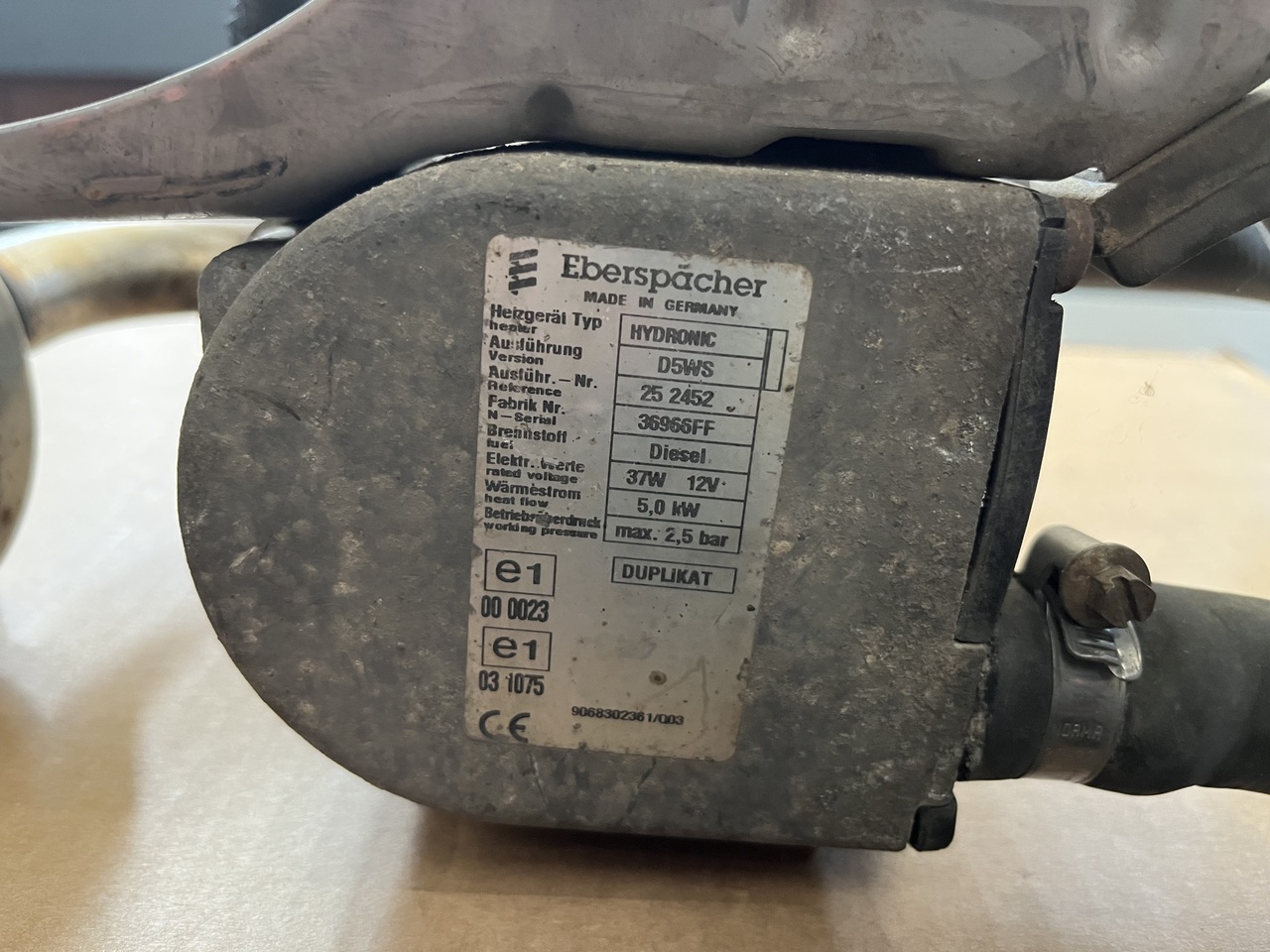 HOT AIR AUXILIARY HEATER EBERSPACHER SPRINTER - 난방/ 환기 밴 용 : 사진 5 HOT AIR AUXILIARY HEATER EBERSPACHER SPRINTER - 난방/ 환기 밴 용 : 사진 5