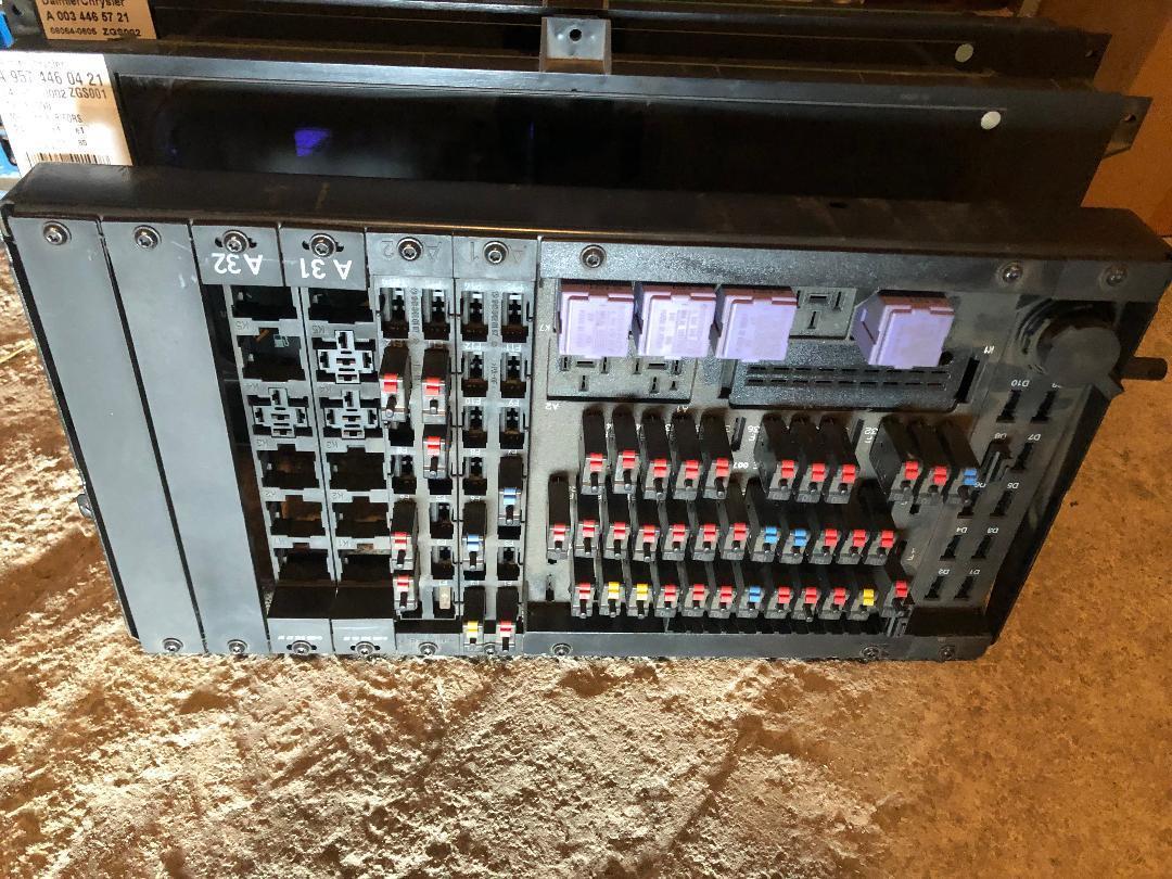 MERCEDES ACTROS ELECTRICAL BASIC MODULE - 릴레이 : 사진 1 MERCEDES ACTROS ELECTRICAL BASIC MODULE - 릴레이 : 사진 1