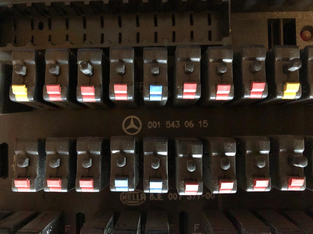 MERCEDES ACTROS ELECTRICAL BASIC MODULE - 릴레이 : 사진 2 MERCEDES ACTROS ELECTRICAL BASIC MODULE - 릴레이 : 사진 2