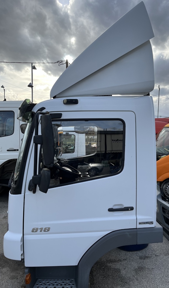 SHORT CAB COMPLETE ATEGO 3 - 운전실 및 내부 트럭 용 : 사진 3 SHORT CAB COMPLETE ATEGO 3 - 운전실 및 내부 트럭 용 : 사진 3