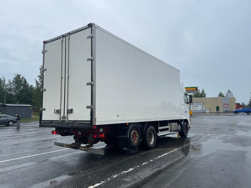 Volvo FH500 Globe XL - 박스 트럭 : 사진 3 Volvo FH500 Globe XL - 박스 트럭 : 사진 3