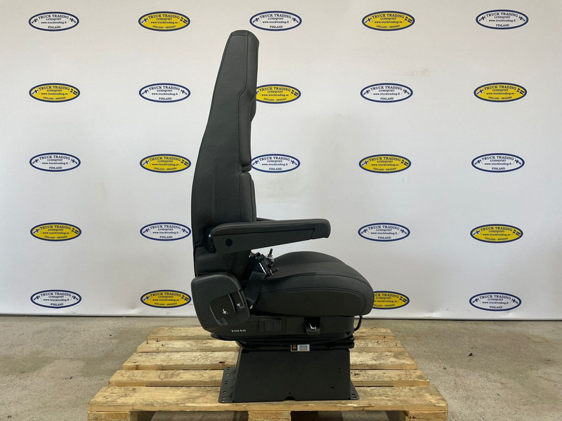 Volvo FH5 - 좌석 : 사진 4 Volvo FH5 - 좌석 : 사진 4