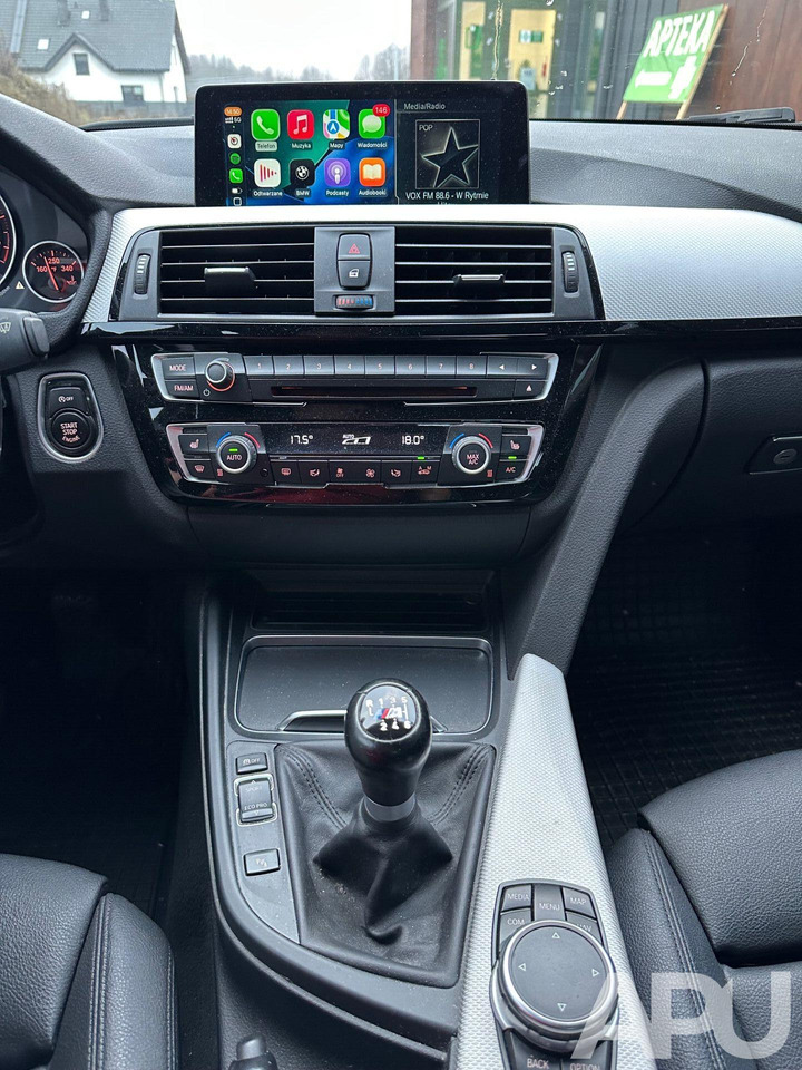 BMW 330i F30 M-PAKIET PERFORMANCE - 차량 : 사진 4 BMW 330i F30 M-PAKIET PERFORMANCE - 차량 : 사진 4