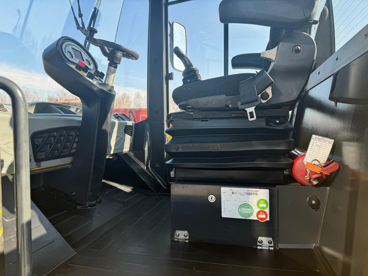 Bomag BW 213-D5 2017 - 압축기 : 사진 4 Bomag BW 213-D5 2017 - 압축기 : 사진 4