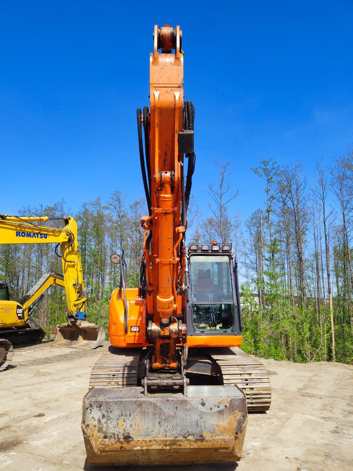 DOOSAN DX140LCR-3 - 크롤러 굴삭기 : 사진 3 DOOSAN DX140LCR-3 - 크롤러 굴삭기 : 사진 3