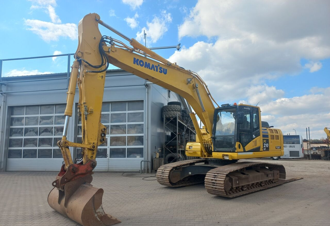 Komatsu Komatsu PC 210LC-10 - 크롤러 굴삭기 : 사진 1 Komatsu Komatsu PC 210LC-10 - 크롤러 굴삭기 : 사진 1