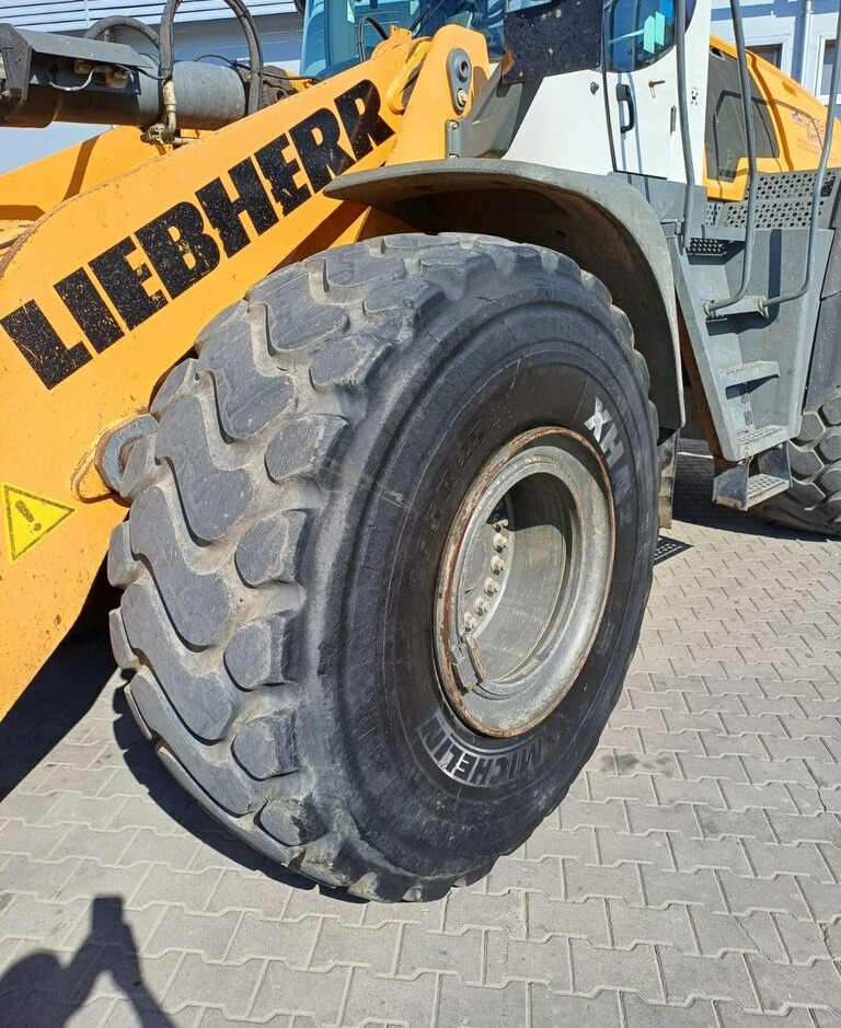 휠 로더 Liebherr L 566 : 사진 10