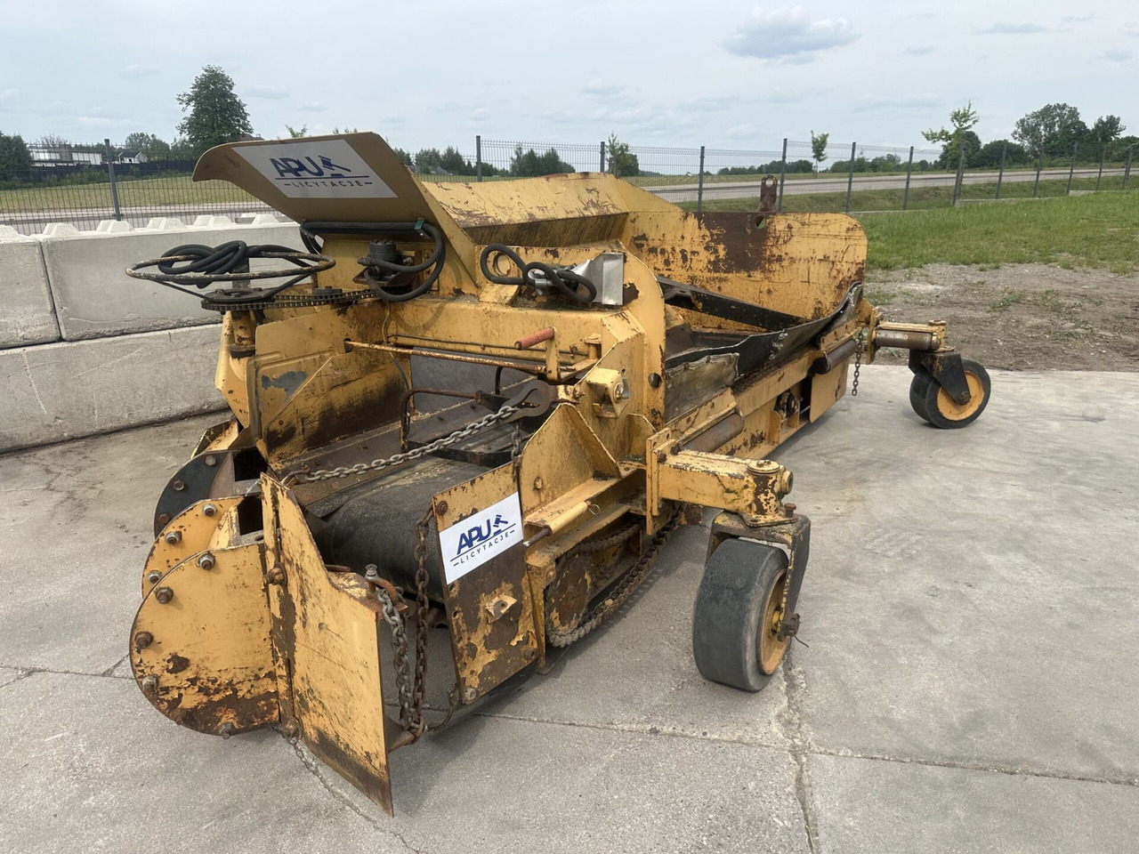 WISCONSIN ENGINE V461D poboczarka - 스크레이퍼 : 사진 1 WISCONSIN ENGINE V461D poboczarka - 스크레이퍼 : 사진 1