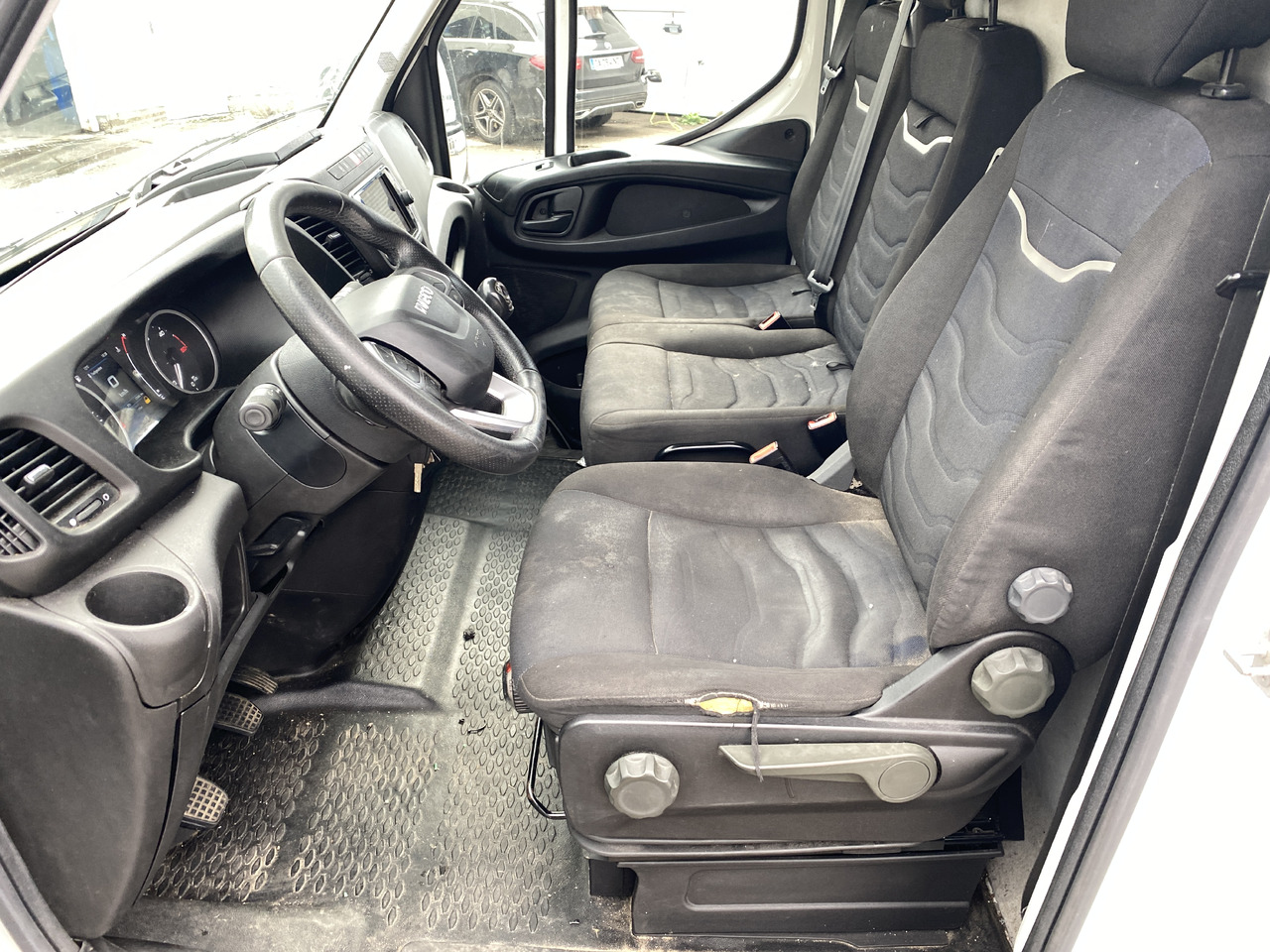패널 밴 IVECO DAILY 35S18 : 사진 10 패널 밴 IVECO DAILY 35S18 : 사진 10