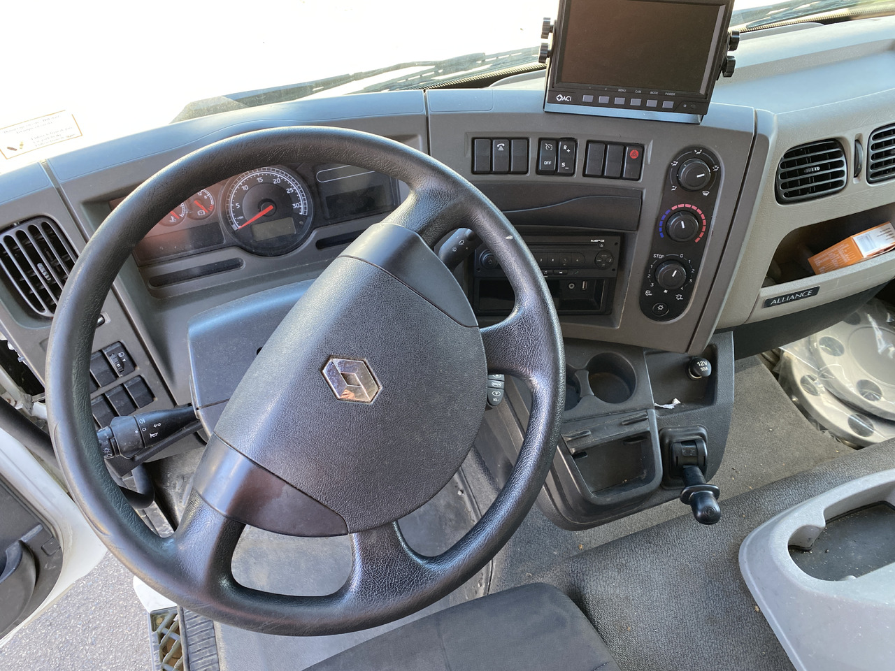 RENAULT midlum frigorifique - 냉동탑차 : 사진 3 RENAULT midlum frigorifique - 냉동탑차 : 사진 3