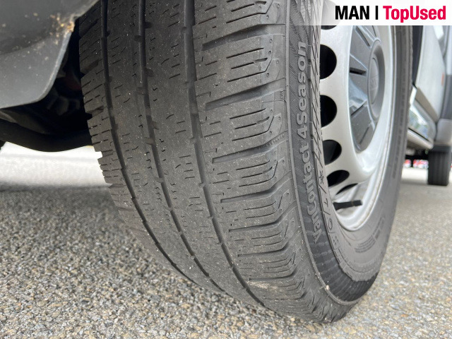 MAN TGE 3.180 4X2F SB - 플랫베드 밴 : 사진 4 MAN TGE 3.180 4X2F SB - 플랫베드 밴 : 사진 4