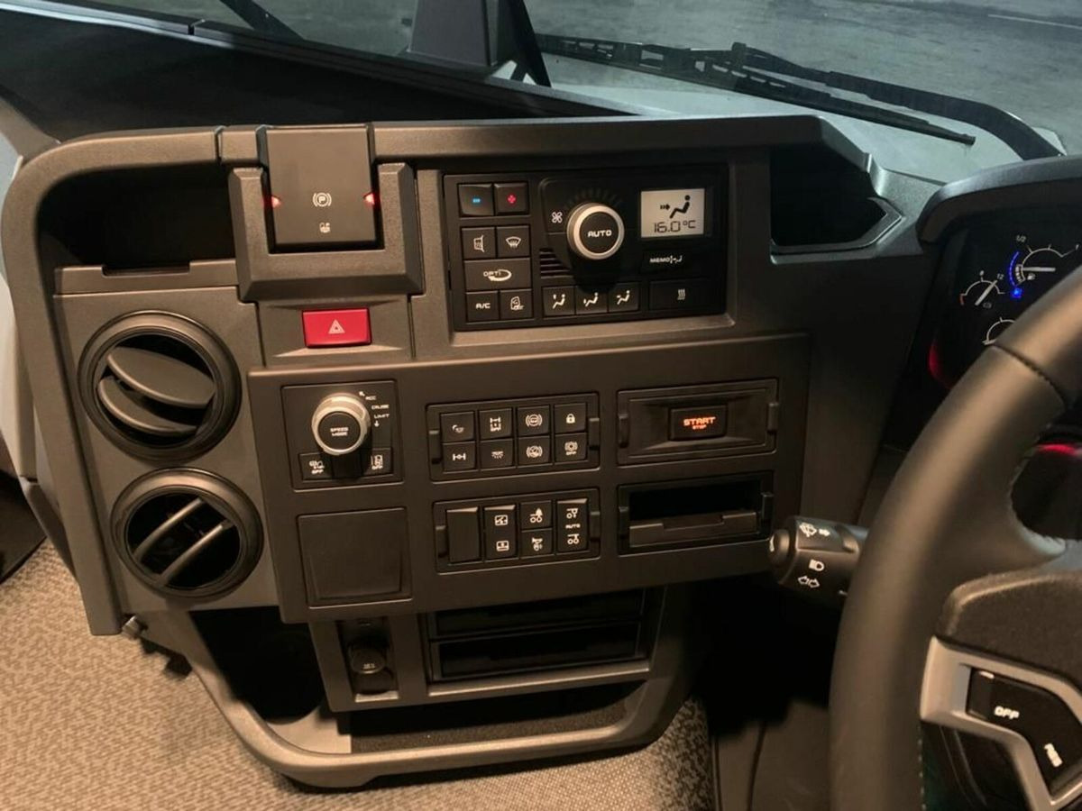 트랙터 유닛 New Evolution Renault T480 : 사진 10