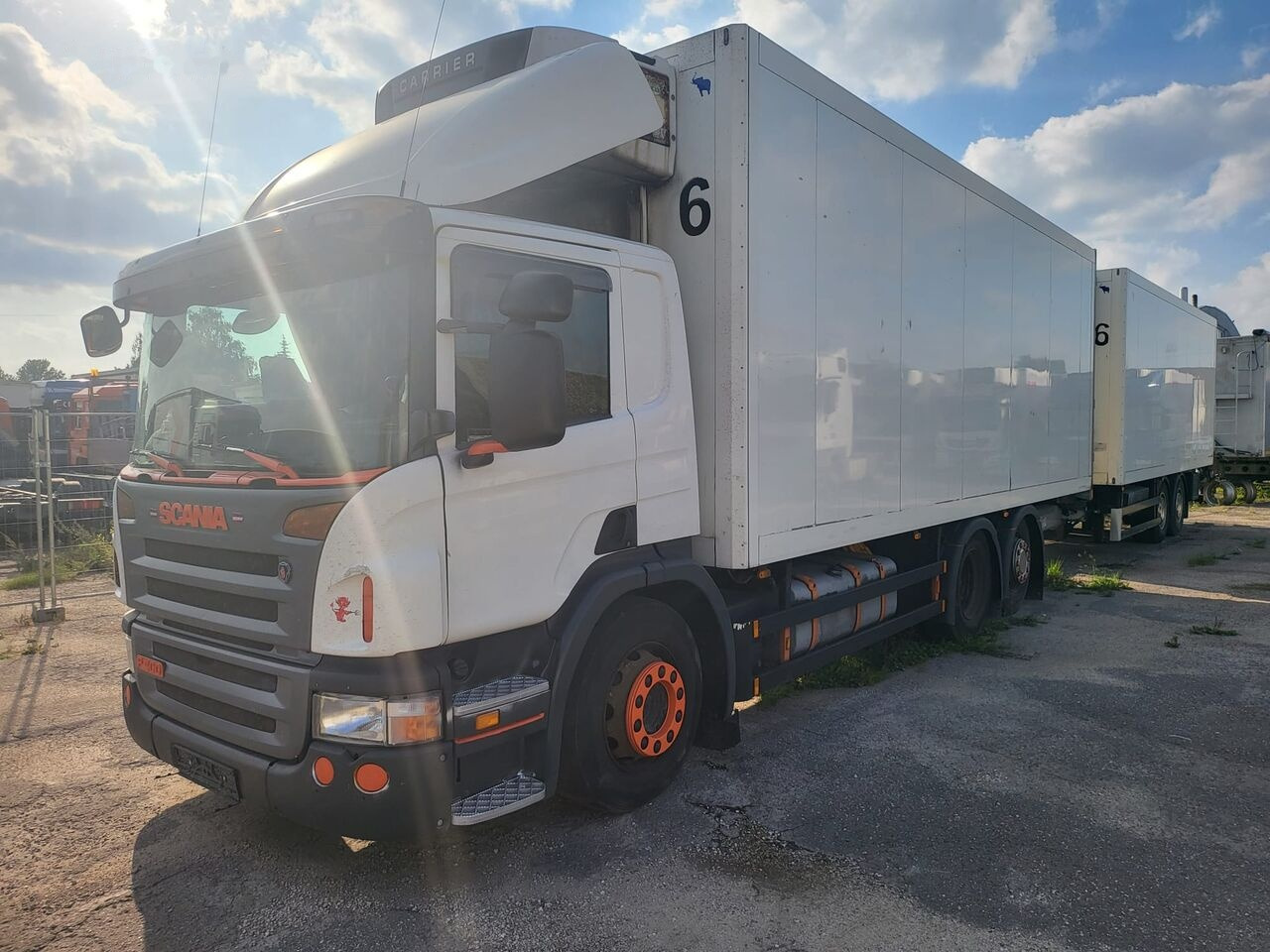 Scania Scania Schmitz Cargobull P 400 P 400 ZKO 18 - 냉동탑차 : 사진 2 Scania Scania Schmitz Cargobull P 400 P 400 ZKO 18 - 냉동탑차 : 사진 2