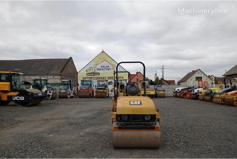 Caterpillar CB -224 Úthenger - 롤러 : 사진 5 Caterpillar CB -224 Úthenger - 롤러 : 사진 5