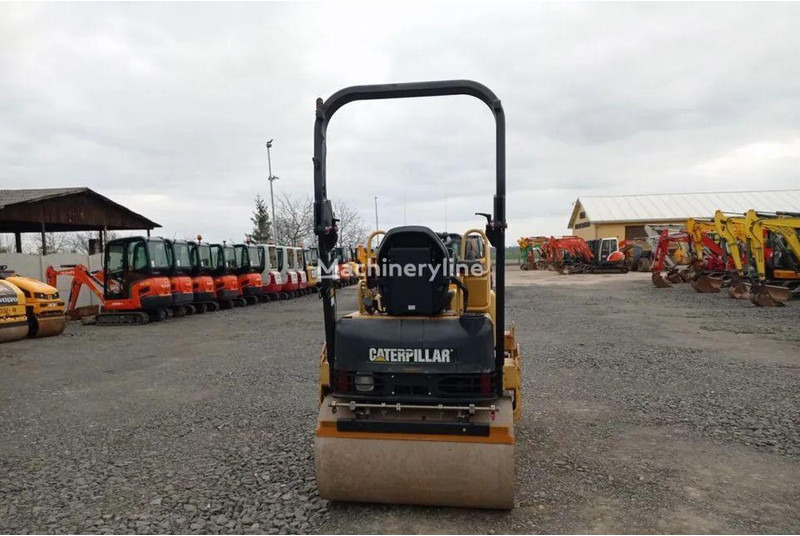 Caterpillar CB -224 Úthenger - 롤러 : 사진 3 Caterpillar CB -224 Úthenger - 롤러 : 사진 3