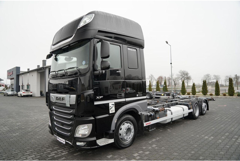 DAF XF 480 / BDF / 6X2 / / SSC / I-PARK COOL / OŚ PODNOSZONA / WECON - 컨테이너 운반 장치/ 스와프 보디 트럭 : 사진 3 DAF XF 480 / BDF / 6X2 / / SSC / I-PARK COOL / OŚ PODNOSZONA / WECON - 컨테이너 운반 장치/ 스와프 보디 트럭 : 사진 3