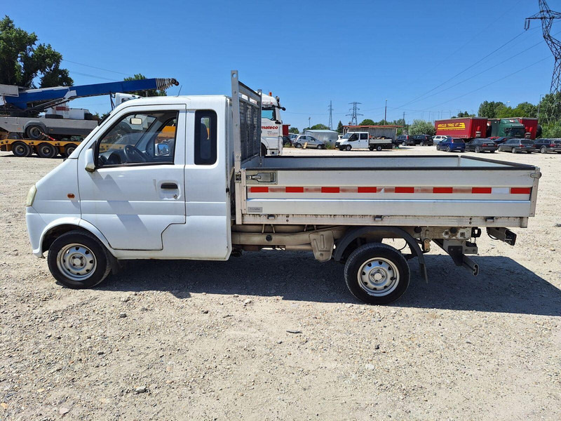 DFSK Docar 4x4x - Pritsche - 플랫베드 밴 : 사진 5 DFSK Docar 4x4x - Pritsche - 플랫베드 밴 : 사진 5