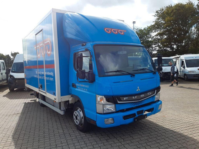 FUSO E CANTER 7C18 E 4X2 - 박스 트럭 : 사진 1 FUSO E CANTER 7C18 E 4X2 - 박스 트럭 : 사진 1
