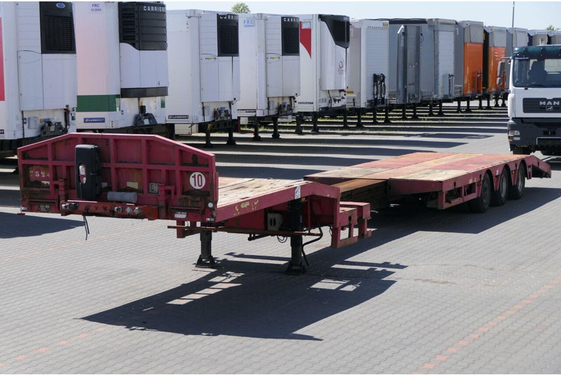 Faymonville NISKOPODWOZIE / ROZCIĄGANA / LAWETA / osie skrętne / wciągarka - 저하대 세미 트레일러 : 사진 1 Faymonville NISKOPODWOZIE / ROZCIĄGANA / LAWETA / osie skrętne / wciągarka - 저하대 세미 트레일러 : 사진 1