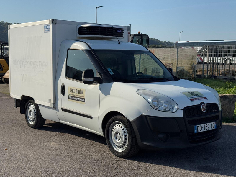 Fiat Doblò 1.3 - 냉동 밴 : 사진 1 Fiat Doblò 1.3 - 냉동 밴 : 사진 1