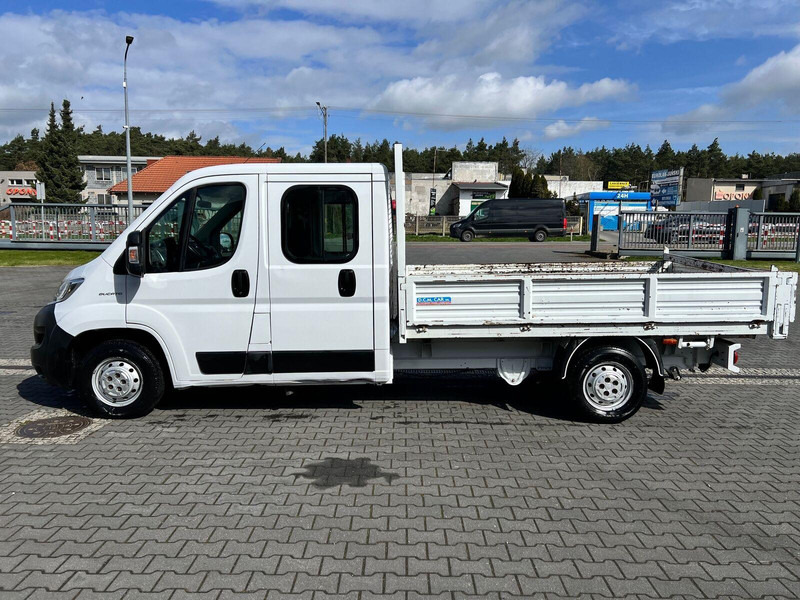 Fiat Ducato Brygadówka Doka 7-miejsc + Skrzynia - 플랫베드 밴, 콤비 밴 : 사진 2 Fiat Ducato Brygadówka Doka 7-miejsc + Skrzynia - 플랫베드 밴, 콤비 밴 : 사진 2