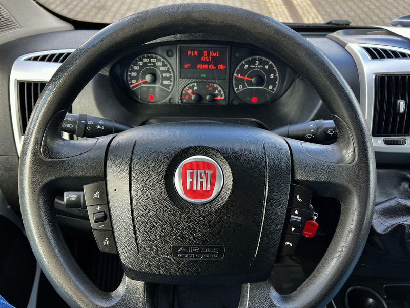 플랫베드 밴, 콤비 밴 Fiat Ducato Brygadówka Doka 7-miejsc + Skrzynia : 사진 11 플랫베드 밴, 콤비 밴 Fiat Ducato Brygadówka Doka 7-miejsc + Skrzynia : 사진 11