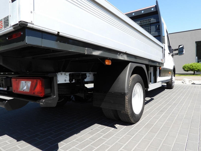 플랫베드 밴, 콤비 밴 Ford Transit : 사진 16