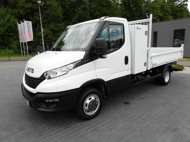 리스 Iveco DAILY 35C16 WYWROTKA TEMPOMAT BLIŹNIACZE KOŁA KLIMATYZACJA 160K Iveco DAILY 35C16 WYWROTKA TEMPOMAT BLIŹNIACZE KOŁA KLIMATYZACJA 160K : 사진 6 리스 Iveco DAILY 35C16 WYWROTKA TEMPOMAT BLIŹNIACZE KOŁA KLIMATYZACJA 160K Iveco DAILY 35C16 WYWROTKA TEMPOMAT BLIŹNIACZE KOŁA KLIMATYZACJA 160K : 사진 6