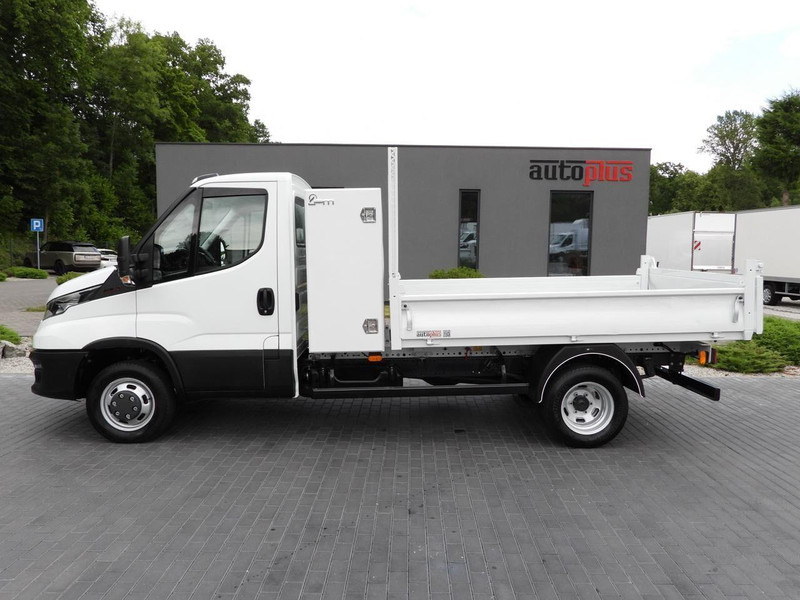 리스 Iveco DAILY 35C16 WYWROTKA TEMPOMAT BLIŹNIACZE KOŁA KLIMATYZACJA 160K Iveco DAILY 35C16 WYWROTKA TEMPOMAT BLIŹNIACZE KOŁA KLIMATYZACJA 160K : 사진 8 리스 Iveco DAILY 35C16 WYWROTKA TEMPOMAT BLIŹNIACZE KOŁA KLIMATYZACJA 160K Iveco DAILY 35C16 WYWROTKA TEMPOMAT BLIŹNIACZE KOŁA KLIMATYZACJA 160K : 사진 8