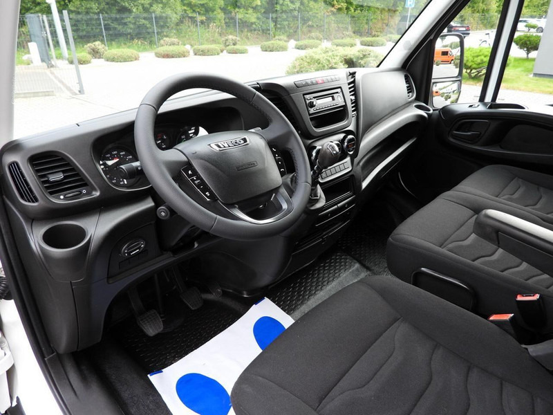 Iveco DAILY 35C17 SKRZYNIA PODWÓJNA KABINA DOKA 7 MIEJSC TEMPOMAT BLIŹ - 플랫베드 밴 : 사진 2 Iveco DAILY 35C17 SKRZYNIA PODWÓJNA KABINA DOKA 7 MIEJSC TEMPOMAT BLIŹ - 플랫베드 밴 : 사진 2
