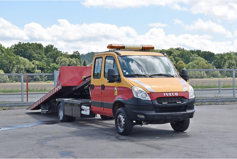 Iveco DAILY 70C17 - 견인 트럭 : 사진 1 Iveco DAILY 70C17 - 견인 트럭 : 사진 1