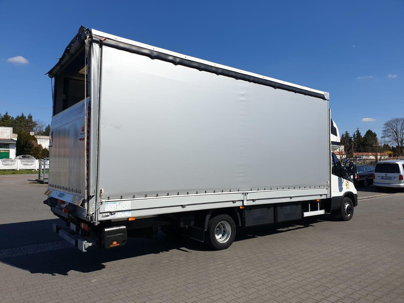 Iveco DAILY 72C18 70C18 HI-MATIC 1.HAND - 커튼사이더 트럭 : 사진 4 Iveco DAILY 72C18 70C18 HI-MATIC 1.HAND - 커튼사이더 트럭 : 사진 4