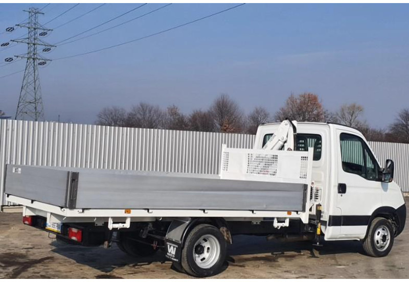 Iveco Daily 35C13 Bonfiglioli P 2300 - Pritsche 4,3 m - 플랫베드 밴 : 사진 5 Iveco Daily 35C13 Bonfiglioli P 2300 - Pritsche 4,3 m - 플랫베드 밴 : 사진 5