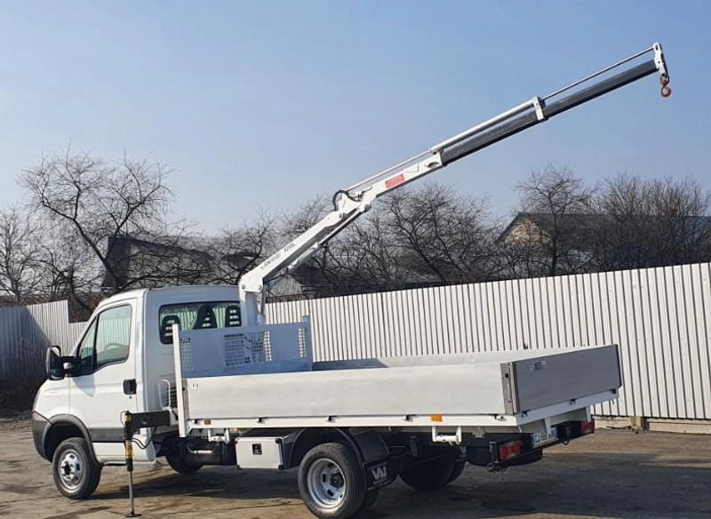 Iveco Daily 35C13 Bonfiglioli P 2300 - Pritsche 4,3 m - 플랫베드 밴 : 사진 3 Iveco Daily 35C13 Bonfiglioli P 2300 - Pritsche 4,3 m - 플랫베드 밴 : 사진 3