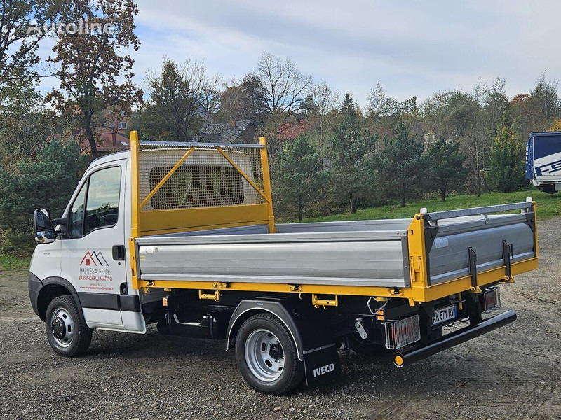 Iveco Daily 35c-15 3 way tipper - 덤프 밴 : 사진 2 Iveco Daily 35c-15 3 way tipper - 덤프 밴 : 사진 2