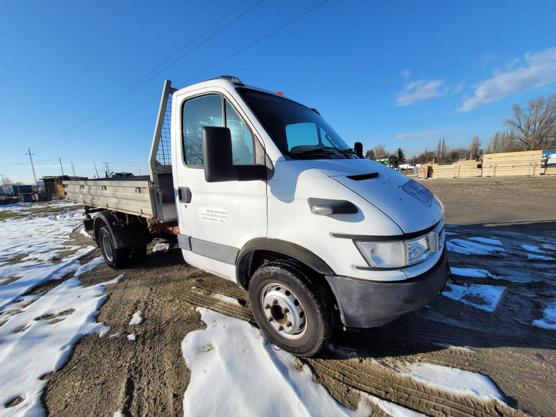 Iveco Daily 65 C 17 3 sided tipper 6,5t - 덤프트럭 : 사진 1 Iveco Daily 65 C 17 3 sided tipper 6,5t - 덤프트럭 : 사진 1