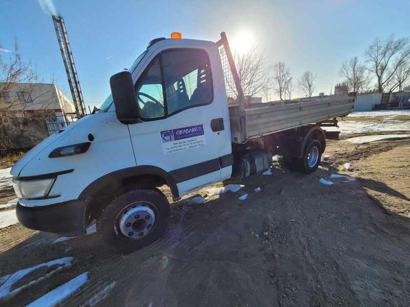 Iveco Daily 65 C 17 3 sided tipper 6,5t - 덤프트럭 : 사진 3 Iveco Daily 65 C 17 3 sided tipper 6,5t - 덤프트럭 : 사진 3