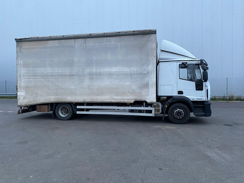 Iveco EuroCargo 140E18 + Tail lift - 견인 트럭 : 사진 4 Iveco EuroCargo 140E18 + Tail lift - 견인 트럭 : 사진 4