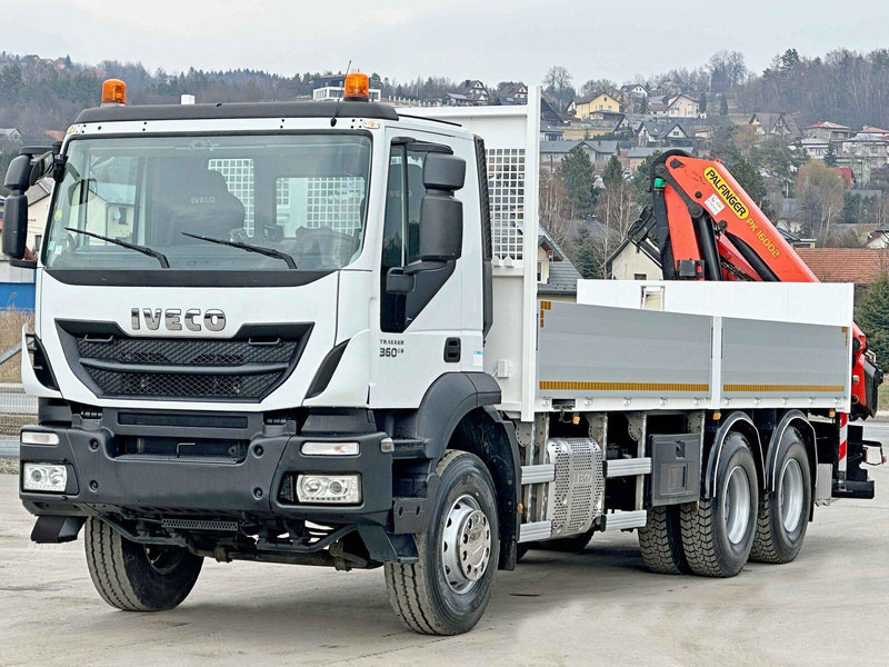 Iveco TRAKKER 360 * PRITSCHE 6,80* PK 16002 B+FUNK*6x4 - 드롭사이드/ 플랫베드 트럭, 크레인 트럭 : 사진 4 Iveco TRAKKER 360 * PRITSCHE 6,80* PK 16002 B+FUNK*6x4 - 드롭사이드/ 플랫베드 트럭, 크레인 트럭 : 사진 4