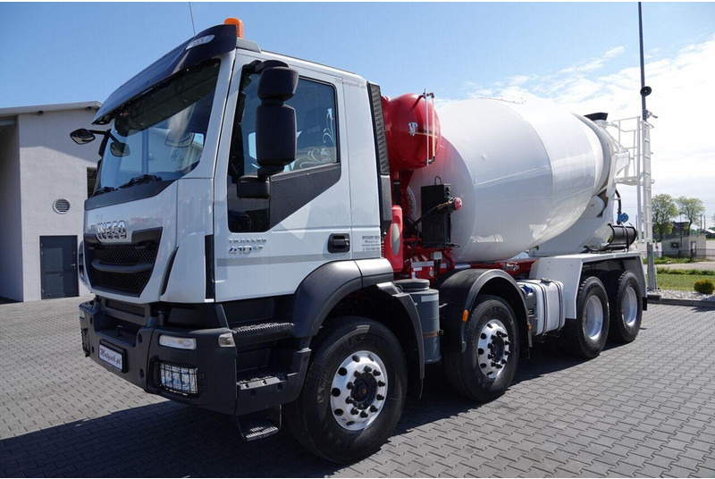 Iveco TRAKKER 410 / 8X4 / BETONOMIESZARKA 9 M3 / PUTZMEISTER / ALUFELG - 콘크리트 믹서 트럭 : 사진 2 Iveco TRAKKER 410 / 8X4 / BETONOMIESZARKA 9 M3 / PUTZMEISTER / ALUFELG - 콘크리트 믹서 트럭 : 사진 2