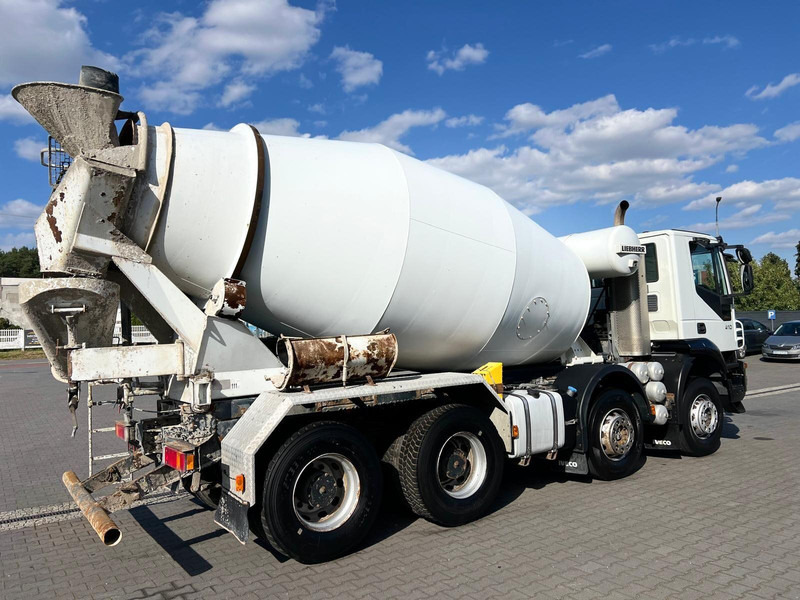 Iveco Trakker 410 CONCRETE MIXER LIEBHERR 904 9m³ - 콘크리트 믹서 트럭 : 사진 4 Iveco Trakker 410 CONCRETE MIXER LIEBHERR 904 9m³ - 콘크리트 믹서 트럭 : 사진 4