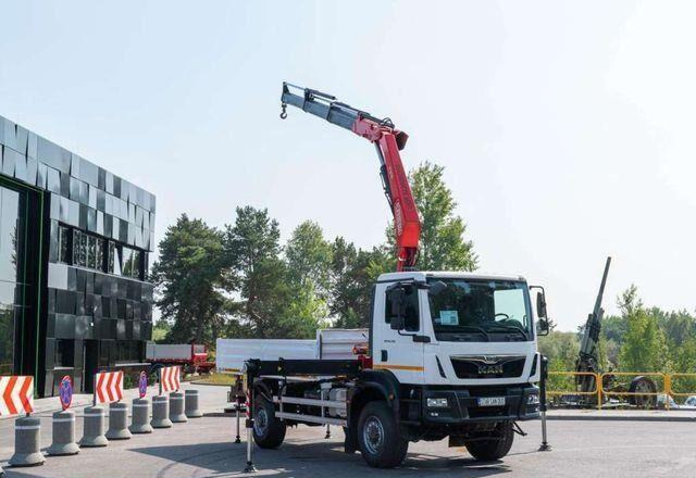 MAN TGM 18.250 4x4 Fassi F215A.0.23 Active HDS Cran - 드롭사이드/ 플랫베드 트럭, 크레인 트럭 : 사진 2 MAN TGM 18.250 4x4 Fassi F215A.0.23 Active HDS Cran - 드롭사이드/ 플랫베드 트럭, 크레인 트럭 : 사진 2