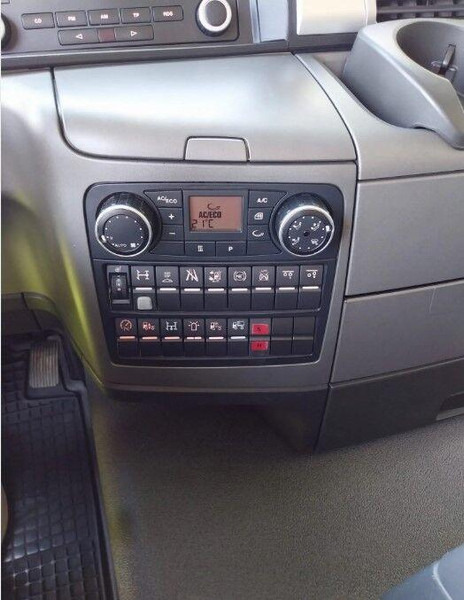 드롭사이드/ 플랫베드 트럭, 크레인 트럭 MAN TGS 26.400 Flatbed + Crane Palfinger PK 23001L : 사진 13 드롭사이드/ 플랫베드 트럭, 크레인 트럭 MAN TGS 26.400 Flatbed + Crane Palfinger PK 23001L : 사진 13