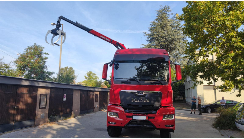 MAN TGS 33.520 - 목재 트럭, 크레인 트럭 : 사진 4 MAN TGS 33.520 - 목재 트럭, 크레인 트럭 : 사진 4