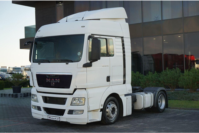 MAN TGX 18.440 / XLX / MEGA / MANUAL / LOW DECK - 트랙터 유닛 : 사진 4 MAN TGX 18.440 / XLX / MEGA / MANUAL / LOW DECK - 트랙터 유닛 : 사진 4