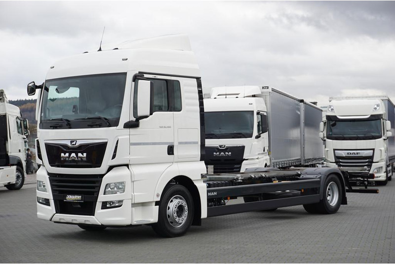 MAN TGX / 18.460 / ACC / E 6 / XLX / BDF / 7,15 M , 7,45 M - 캡 새시 트럭 : 사진 2 MAN TGX / 18.460 / ACC / E 6 / XLX / BDF / 7,15 M , 7,45 M - 캡 새시 트럭 : 사진 2
